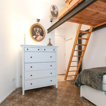 3 Bedroom Near Las Ramblas