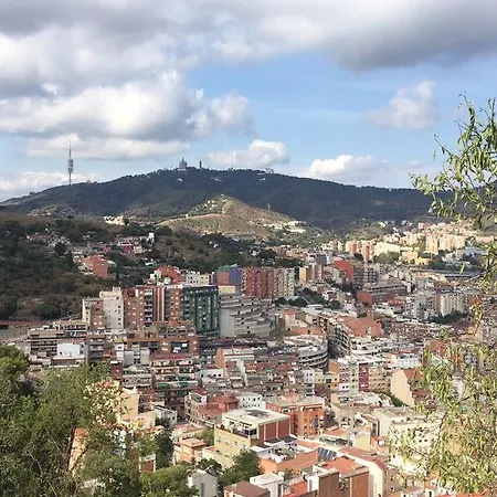 3 Bedroom Near Las Ramblas *